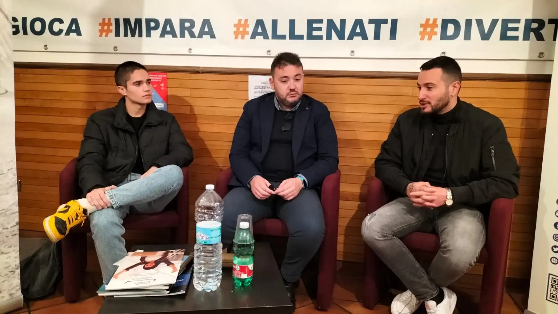 Bar Sport, rivedi la seconda puntata del nostro programma. Ospiti Marco Mancini e Giuseppe Cantelmo. Guarda il video